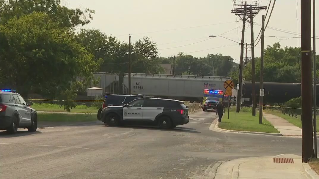 Train crash in Austin kills 1 person