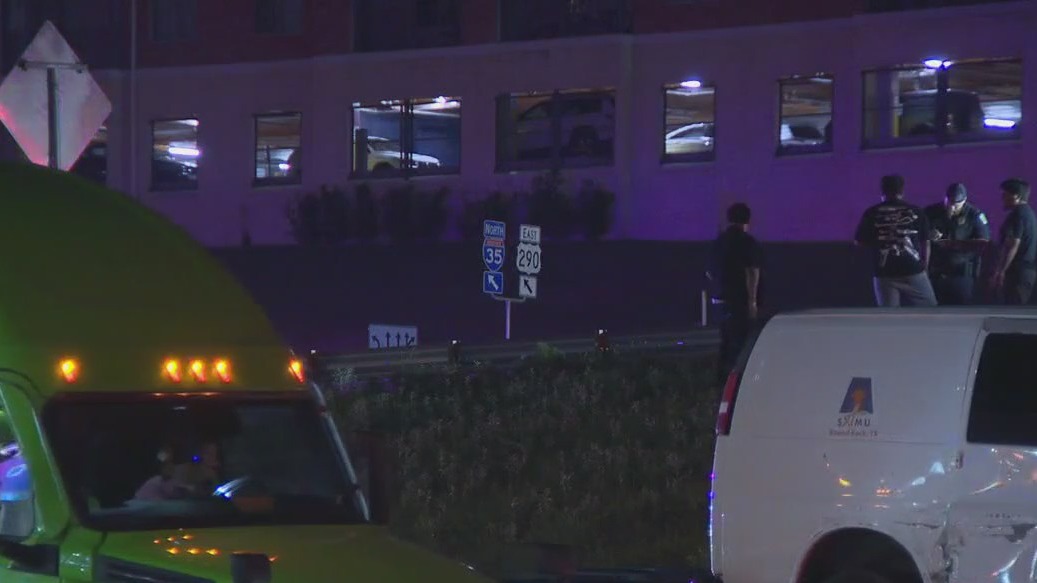 Pedestrian killed in crash on I-35