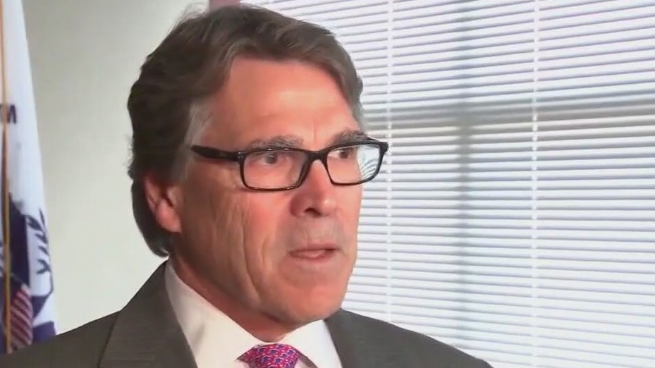 Rick Perry joins Dade Phelan's team
