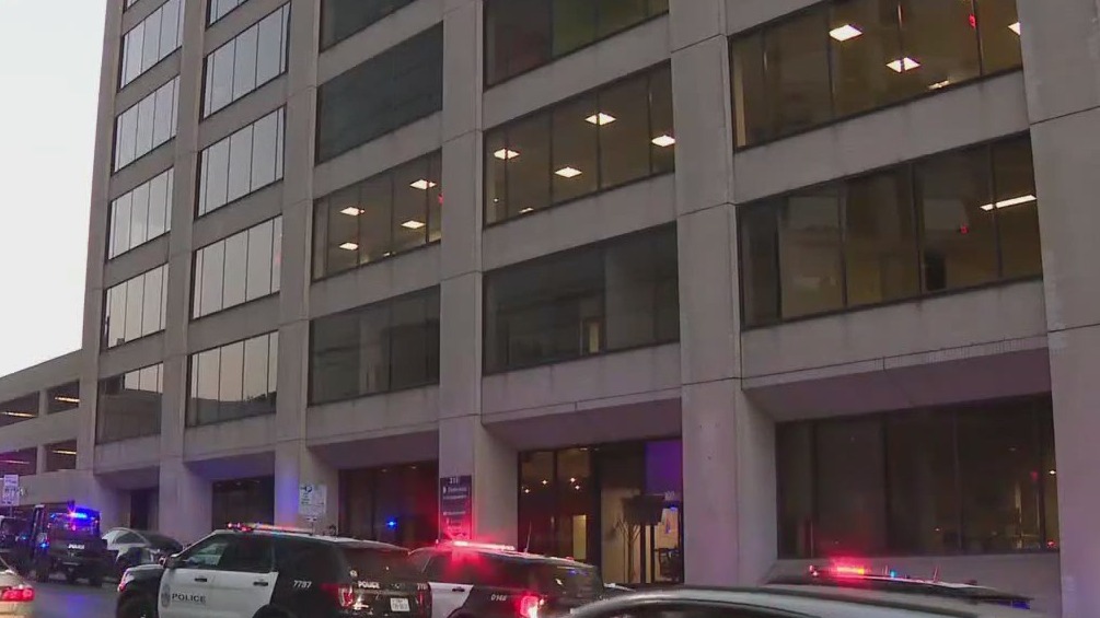 Burglary suspect found dead in downtown Austin