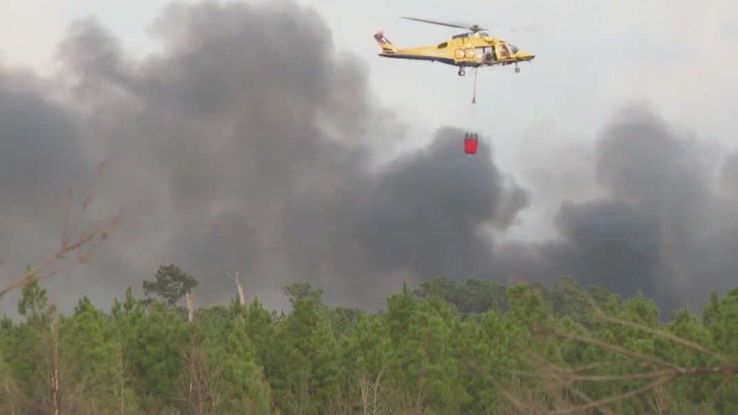 Hudson Fire burns 400 acres