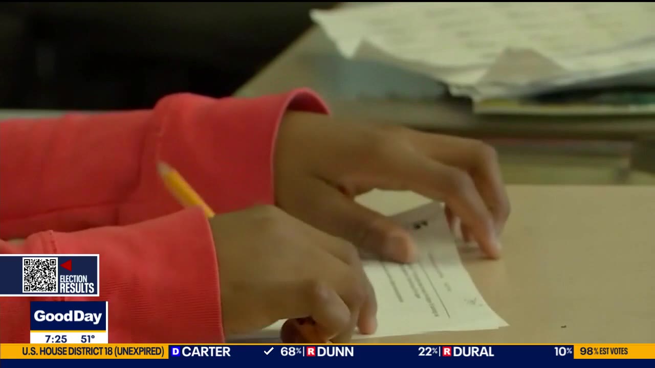 Abbott moves even closer to passing school vouchers