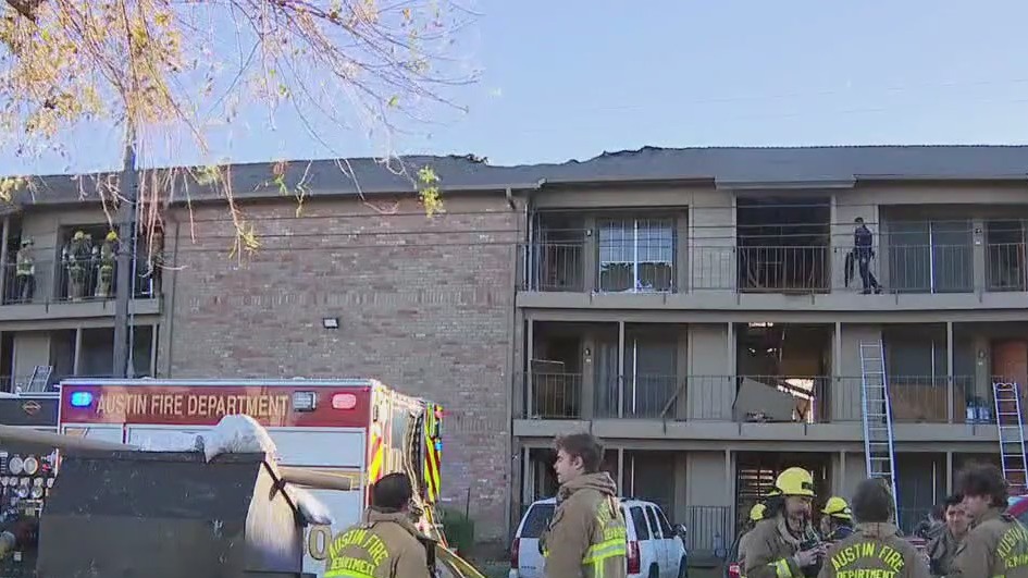 Fire displaces multiple residents in North Austin