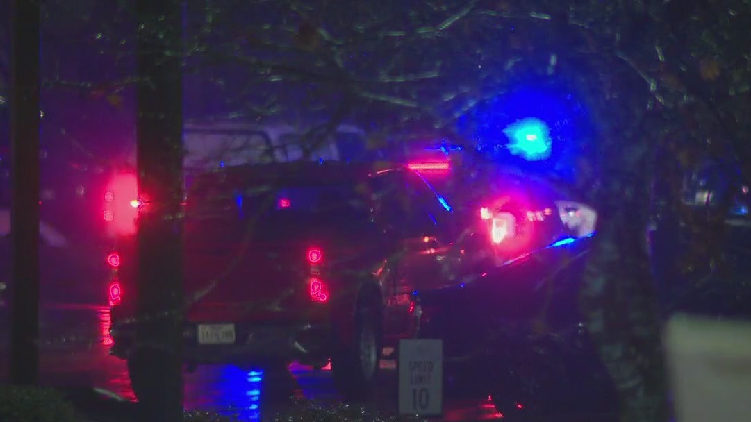 2 bodies found after apartment fire in SW Austin