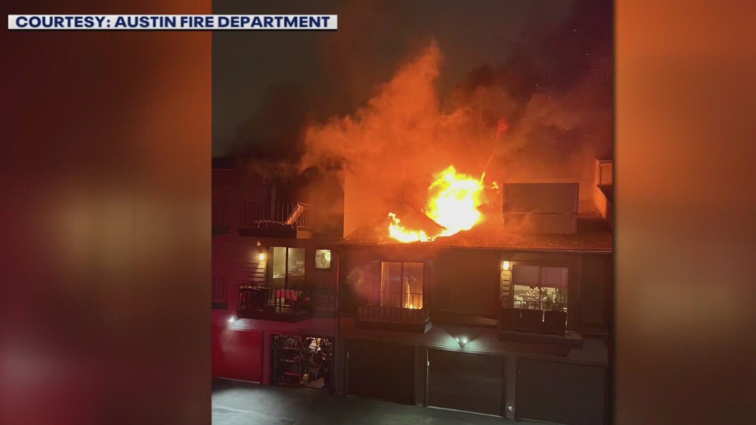 Cold weather complicates scene at condo fire