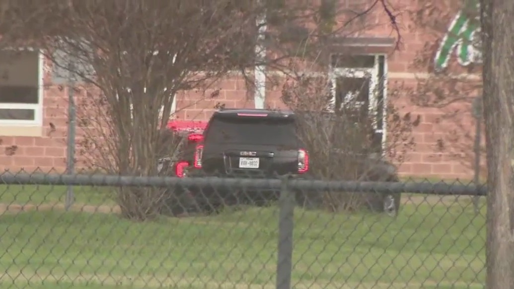 Teen injured in South Austin shooting