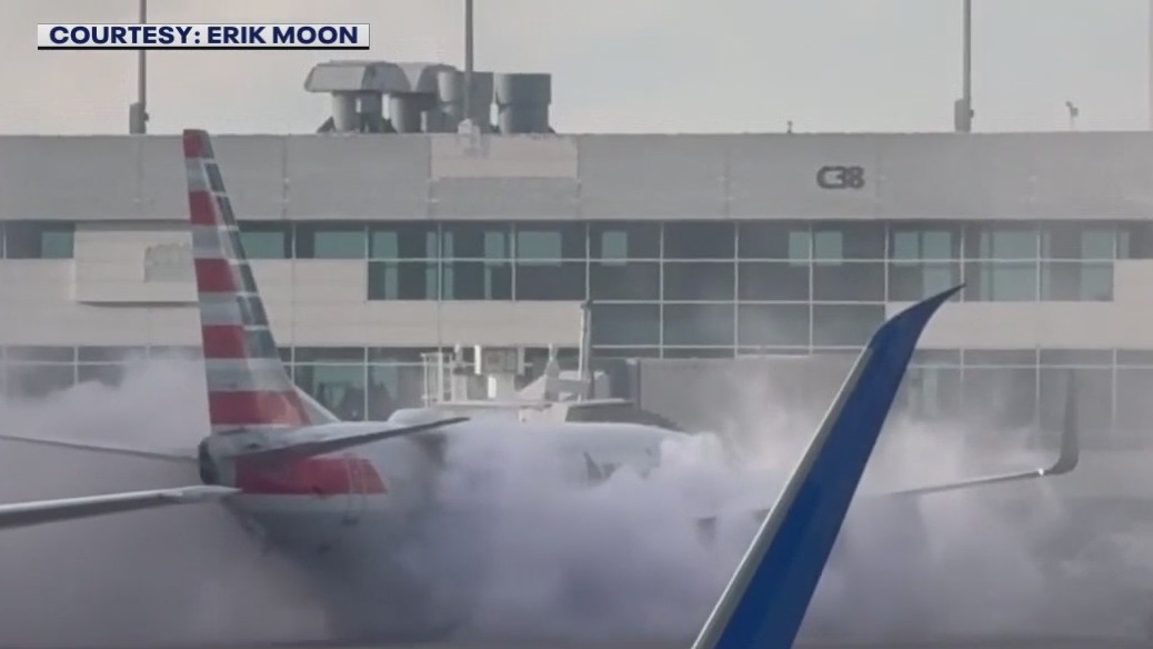 Plane catches fire in Denver
