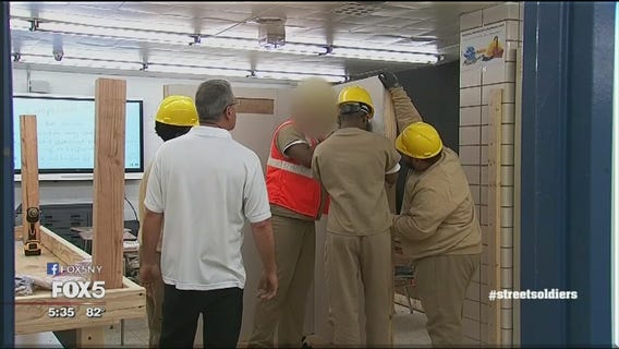 Rikers Island inmates receive job training