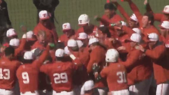 Texas Baseball moves up to No. 2 in the nation