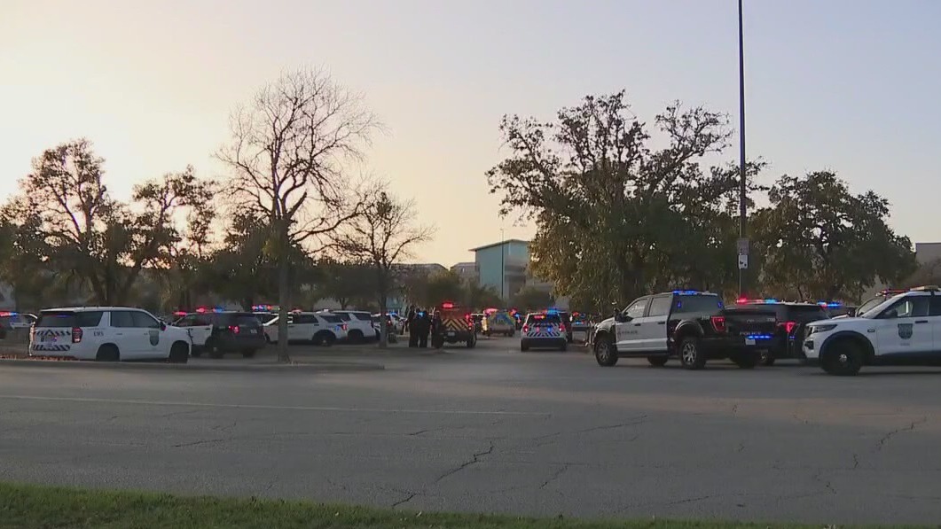 2 arrested in Lakeline Mall shooting