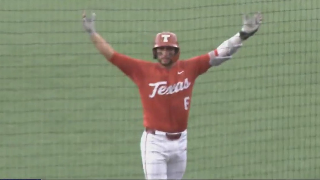 Texas baseball sweeps Texas A&M