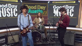 Raul Ayala performs "Color"