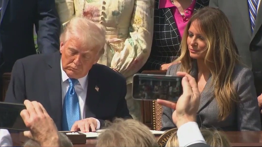 'Take it Down Act' signed by Trump and First Lady
