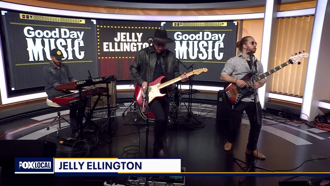Jelly Ellington performs "Somebody To Love"