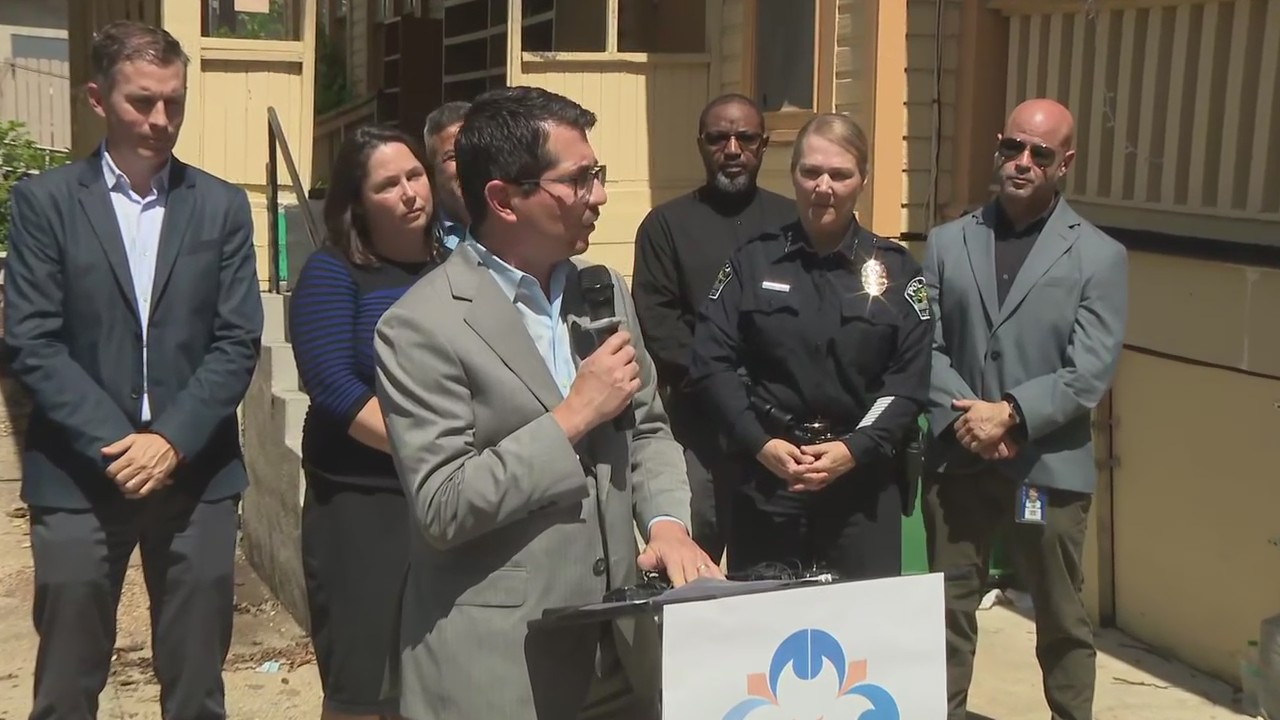 Vandalized Austin mosques: Austin D.A.