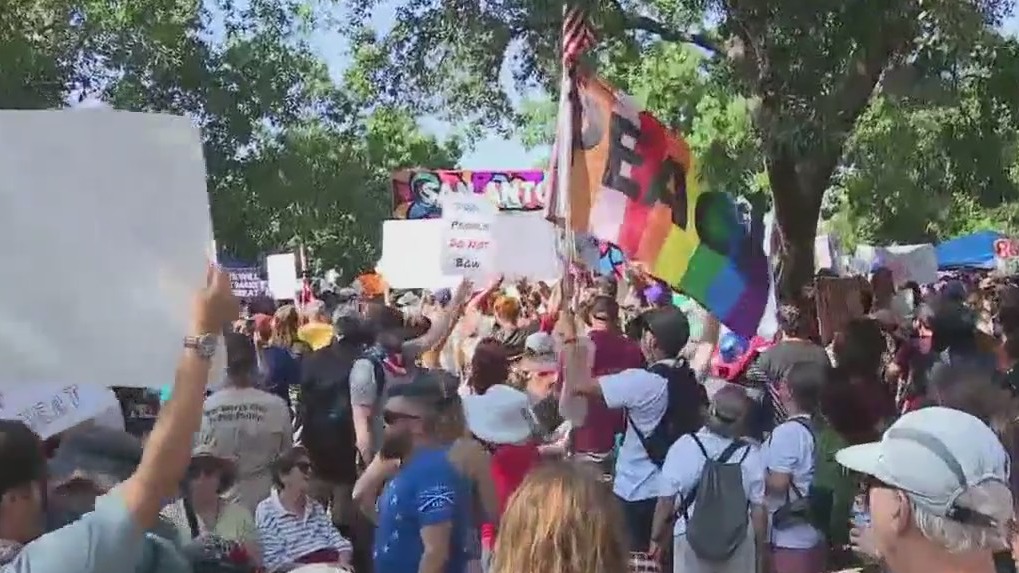 "No Kings" protests across Texas