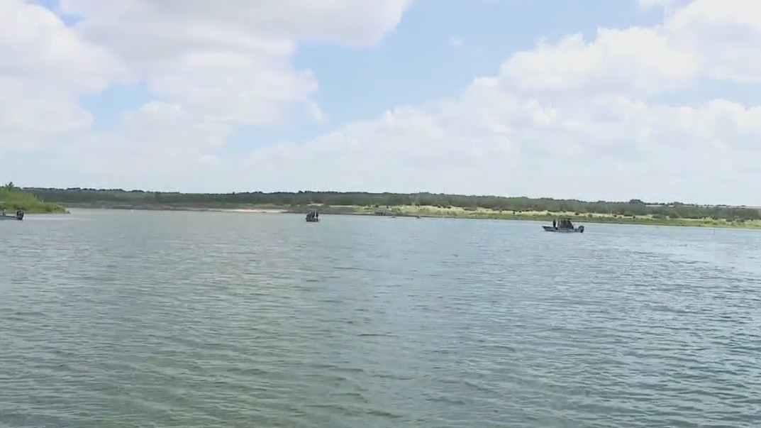WilCo first responders do water rescue training