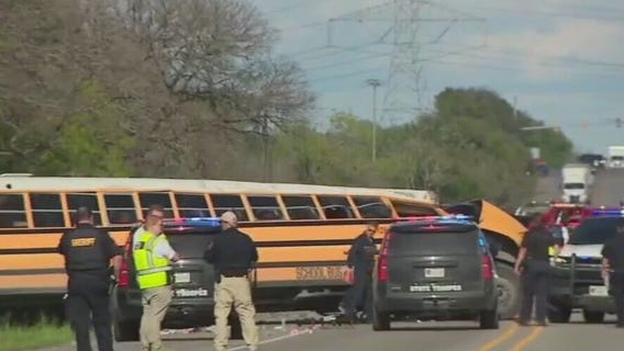 Suspect in deadly school bus crash gets plea deal