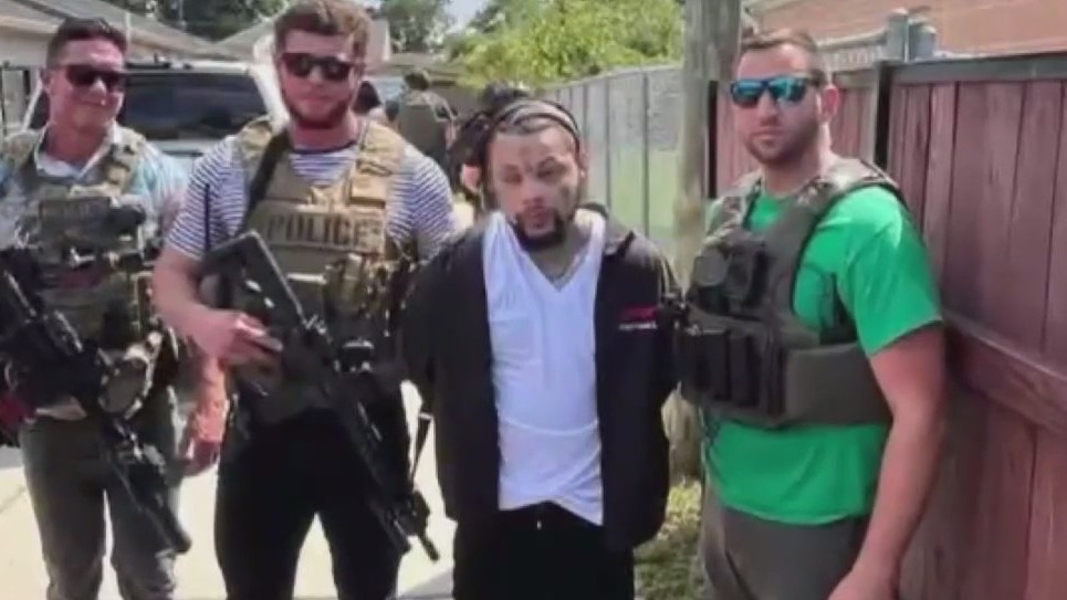 New Orleans escapee arrested, Planned Parenthood rally