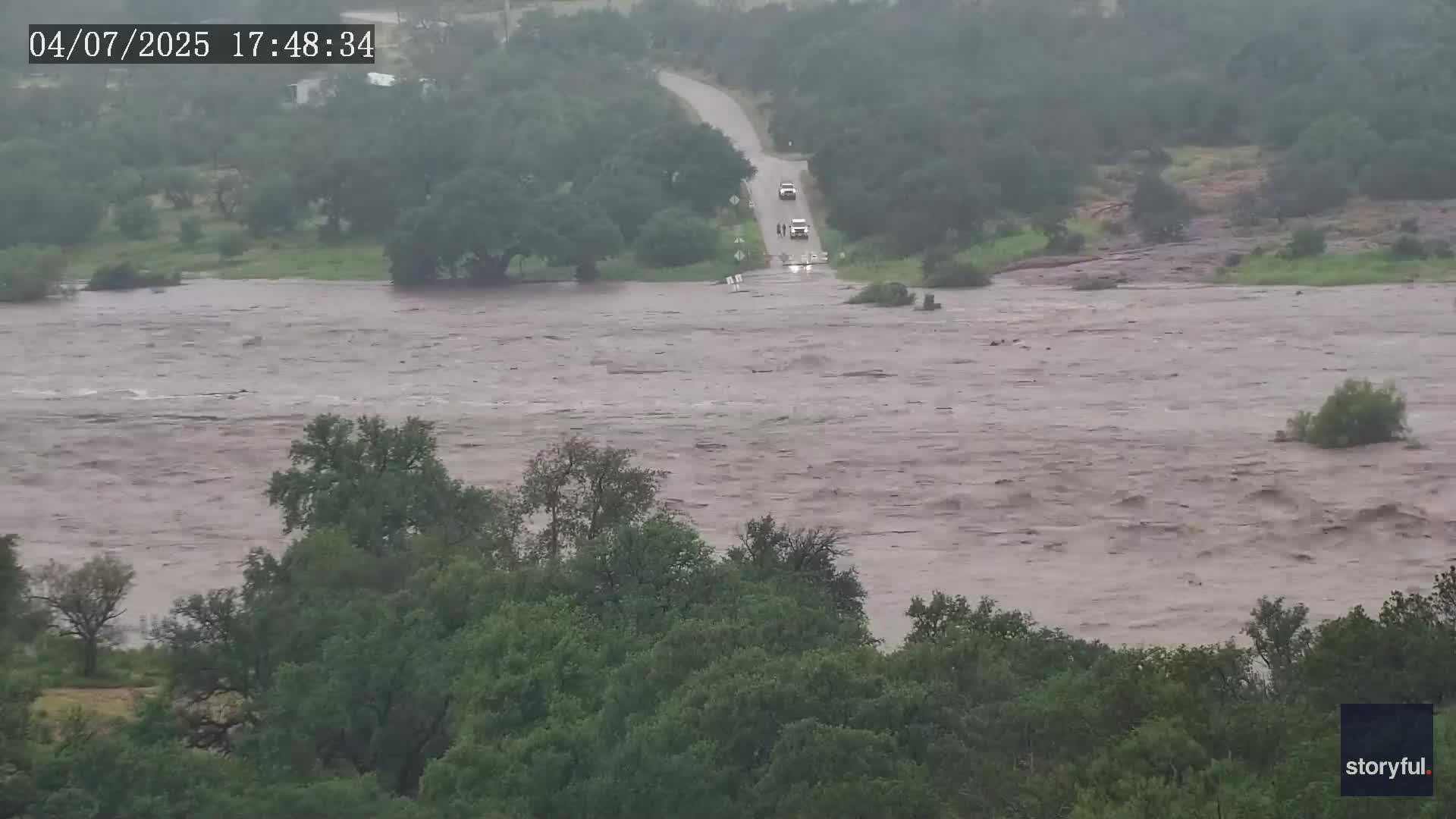 Timelapse shows Llano River flood in just minutes