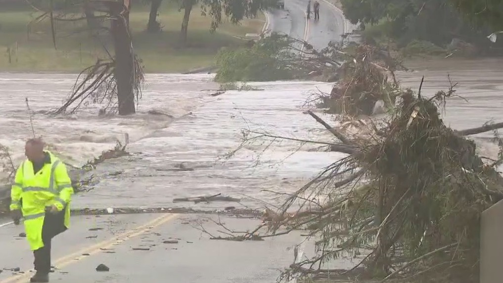 Showing compassion during a disaster | Monday Manners