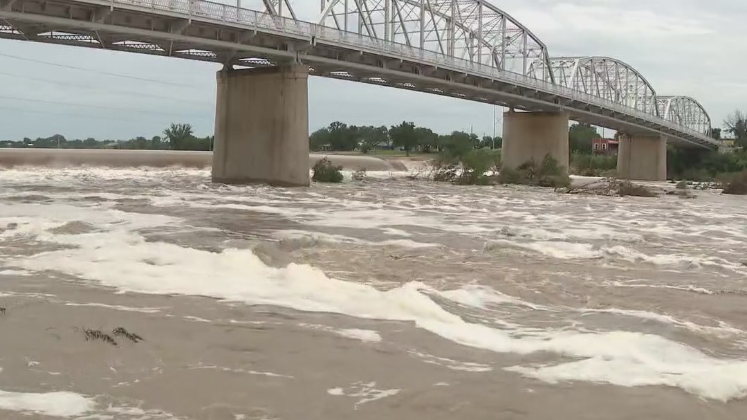 Llano County residents prepare for more flooding