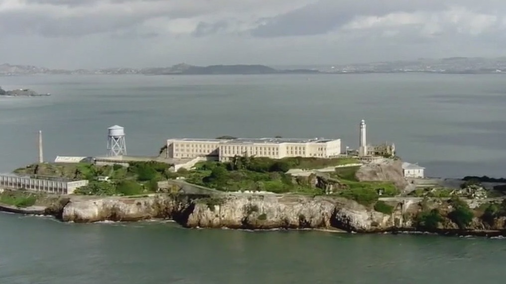 Trump administration tours Alcatraz