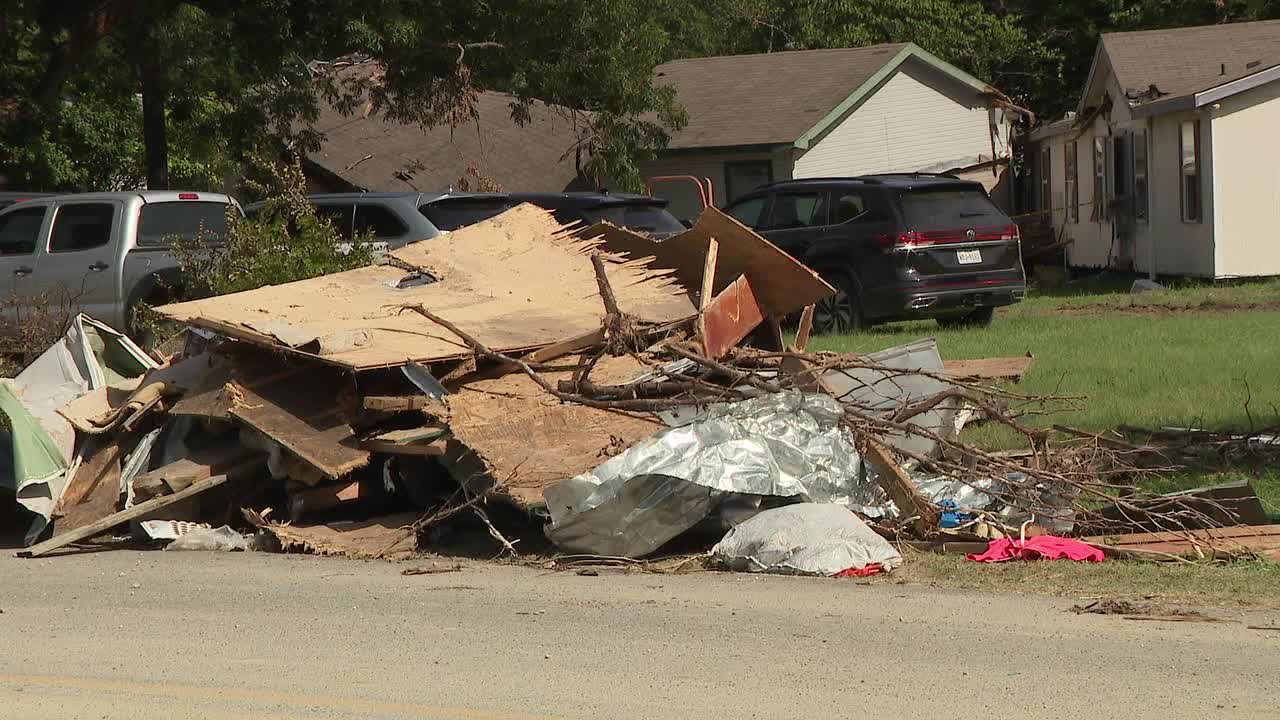Texas floods: Sandy Creek community voice frustrations