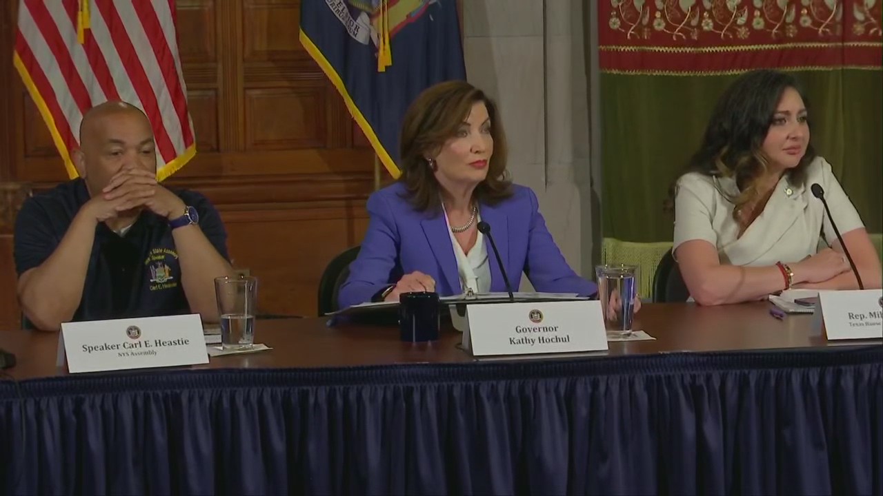 Texas Dems, NY governor talk redistricting efforts