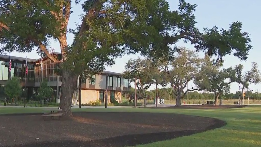 Beating the heat at Cedar Park Library