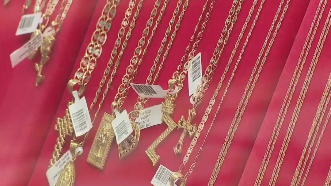 San Marcos jewelry theft