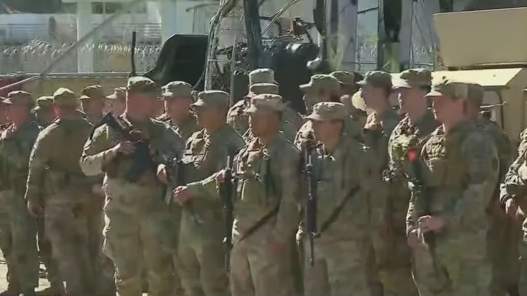TX National Guard troops to be sent to Illinois & Oregon