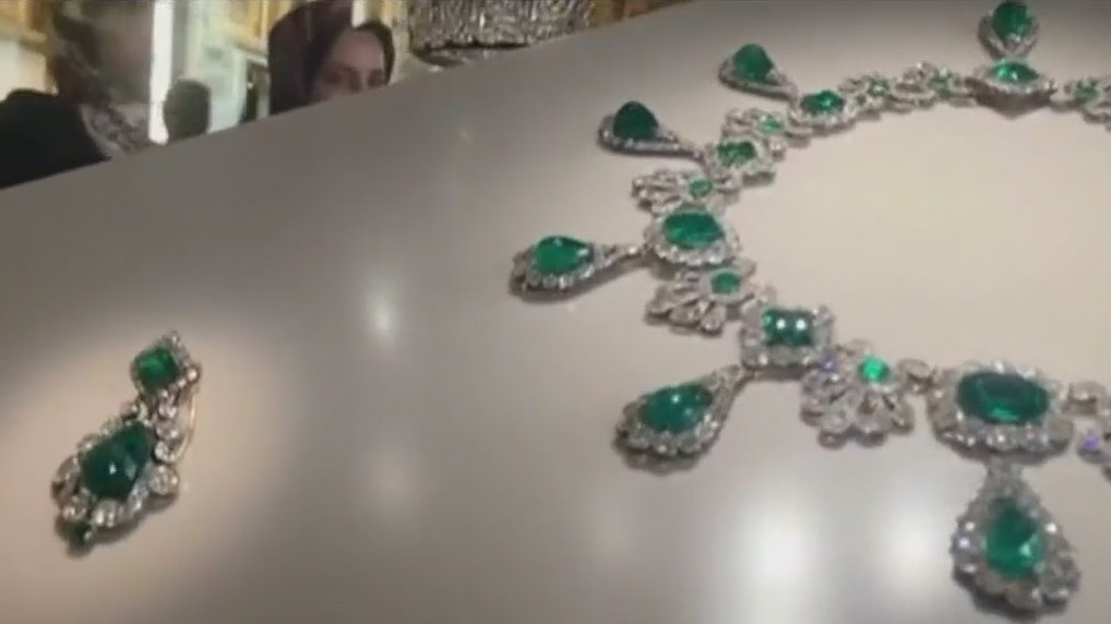 Priceless jewelry stolen from the Louvre