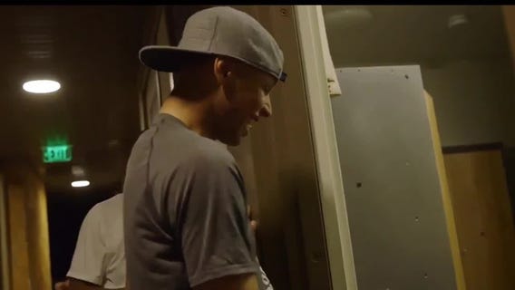 Steph Curry surprises young fans