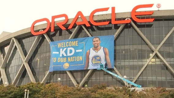 TIMELAPSE: Kevin Durant sign welcomes new player to Warriors
