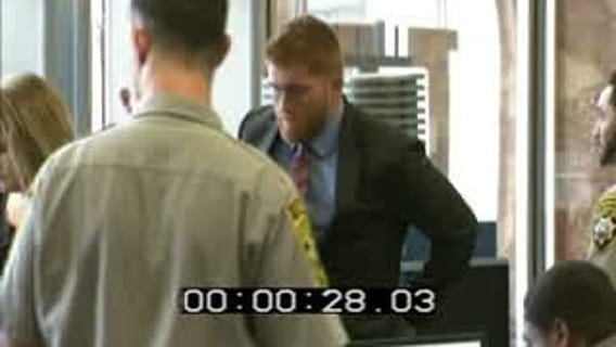 Bruce Miller walking in courthouse: Raw video