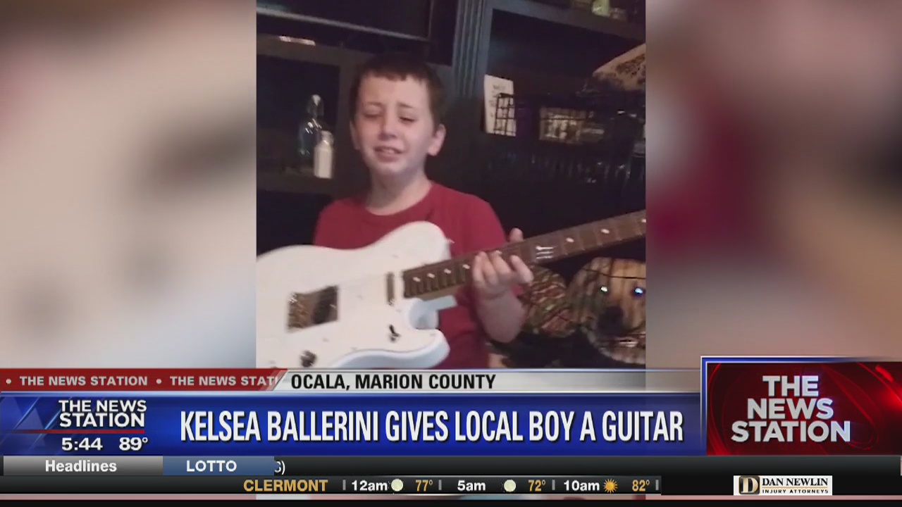 Kelsea Ballerini gives Florida boy battling brain cancer guitar