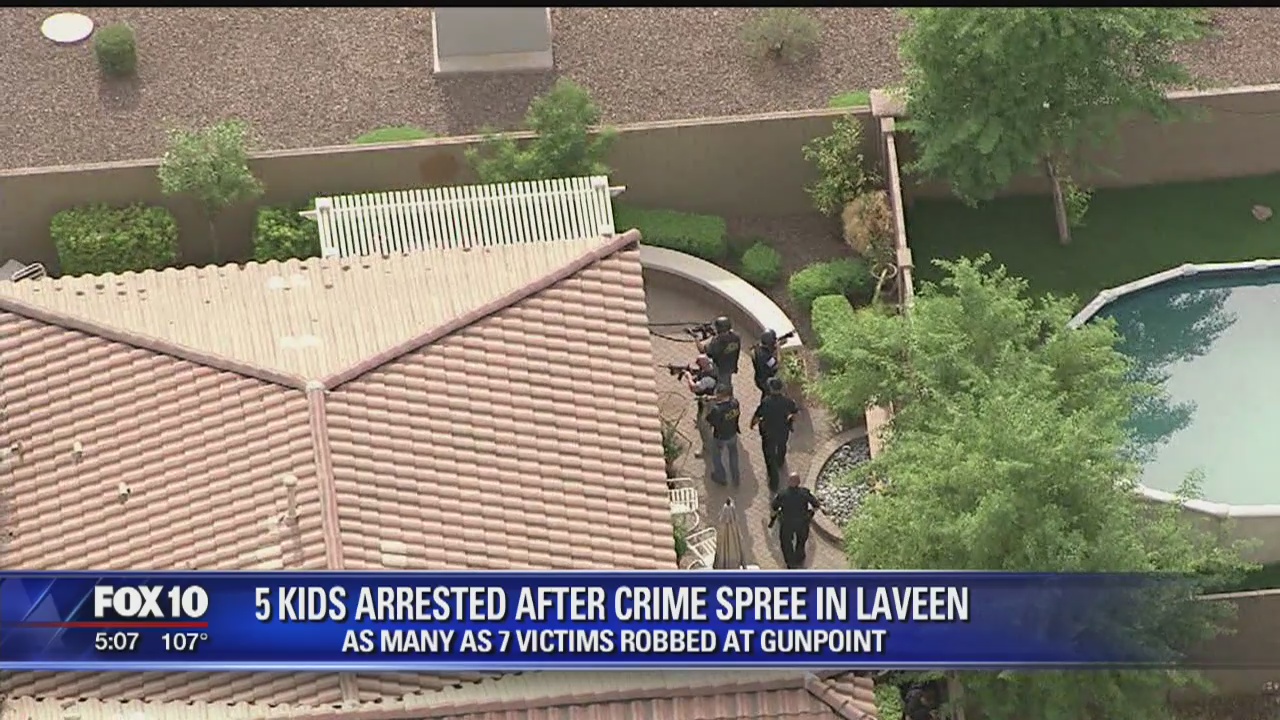 Police arrest 5 teens after locking down Laveen neighborhood