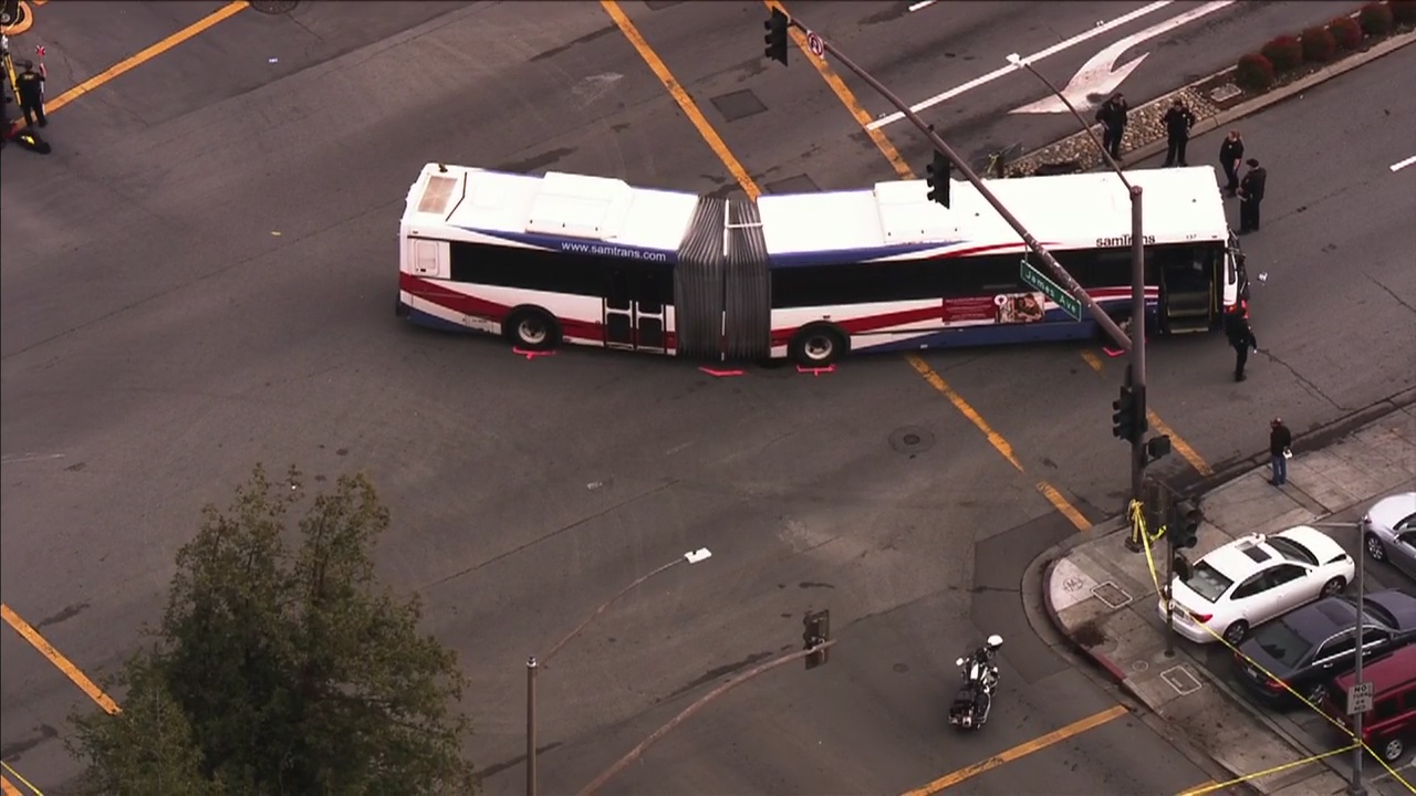 SkyFOX over fatal SamTrans accident involving pedestrian in Redwood City