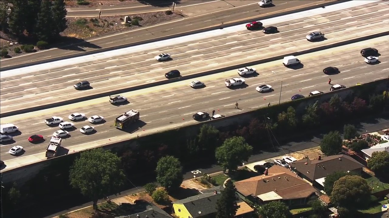 SkyFOX over Thursday afternoon crash on I-680 in Concord
