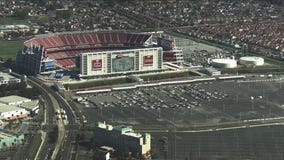 Hundreds await vaccines at Levi's Stadium mass vaccination site