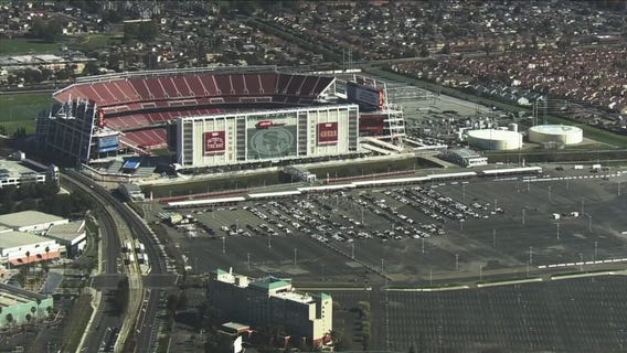Hundreds await vaccines at Levi's Stadium mass vaccination site