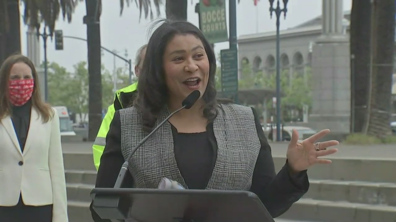 Mayor London Breed celebrates the return of the F-Line and Muni Metro service