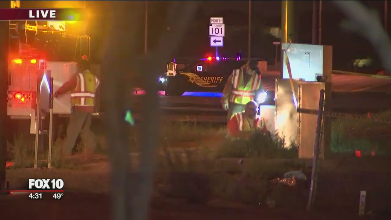 Vehicle crashes into electrical box on Loop 101 off ramp