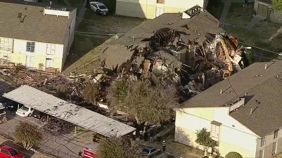 Dallas apartment explosion injures 8, 3 firefighters in critical condition