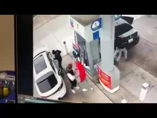 GRAPHIC: Surveillance video shows deadly shootout between attempted robbery suspect and retired OPD captain