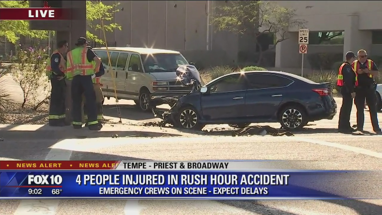 4 injured in multi-vehicle crash