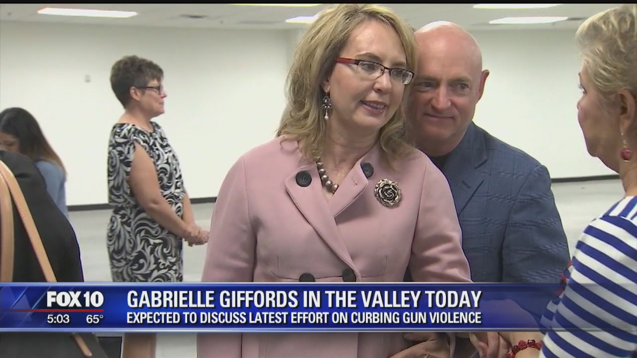 Giffords to discuss latest effort on curbing gun violence