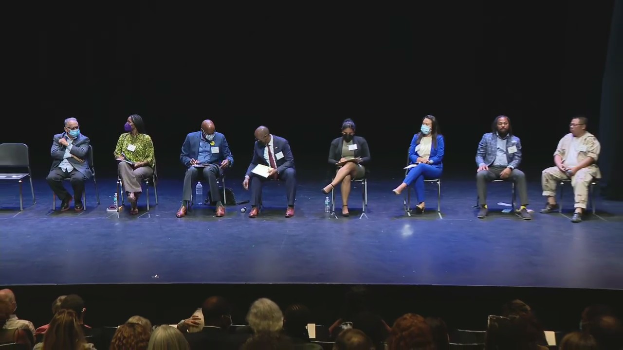Oakland candidates for mayor meet in forum