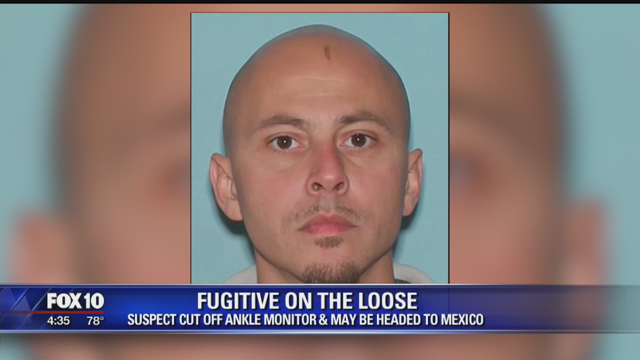 Mesa police search for sex offender fugitive